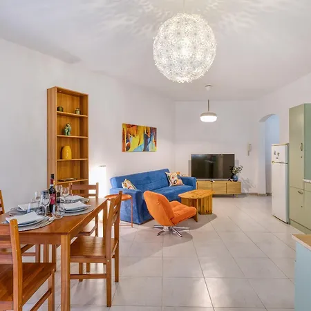 Charming 2-bedroom With Balconies Mgaj1-1 アパート