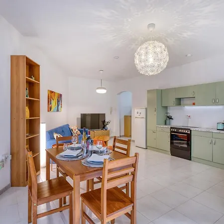 Charming 2-bedroom With Balconies Mgaj1-1 Appartement Santa Vennera