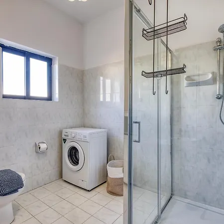 Charming 2-bedroom With Balconies Mgaj1-1 Apartamento