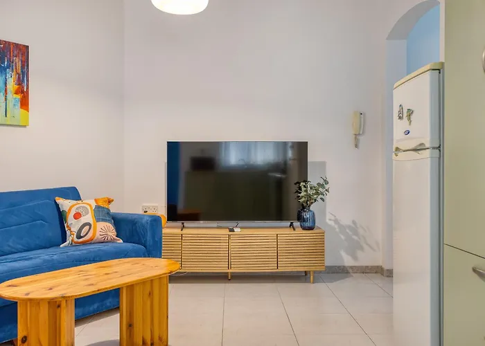 아파트 Charming 2-bedroom With Balconies Mgaj1-1 음시다